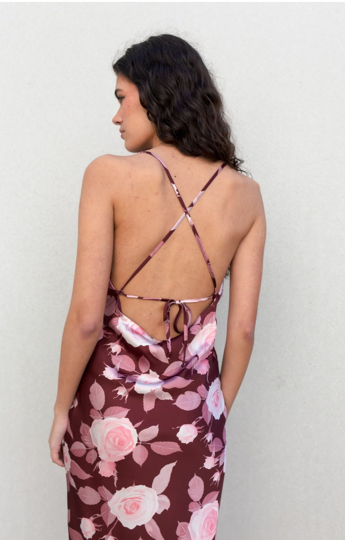 VESTIDO SATINADO ESTAMPADO