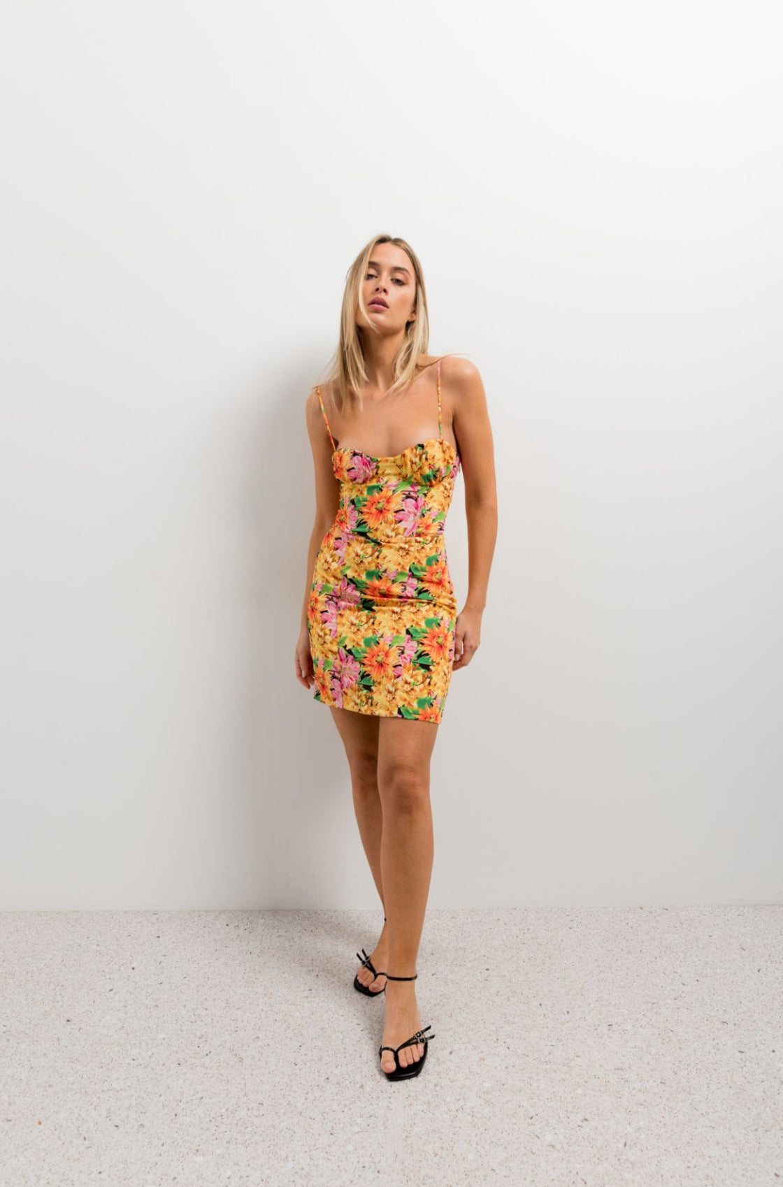 VESTIDO ESTAMPADO CORSETERO