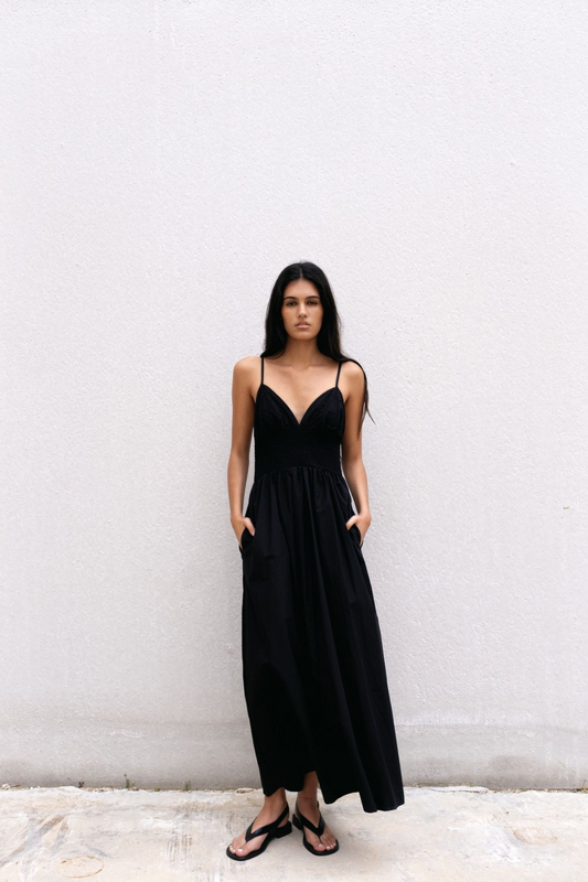 VESTIDO MIDI BORDADO