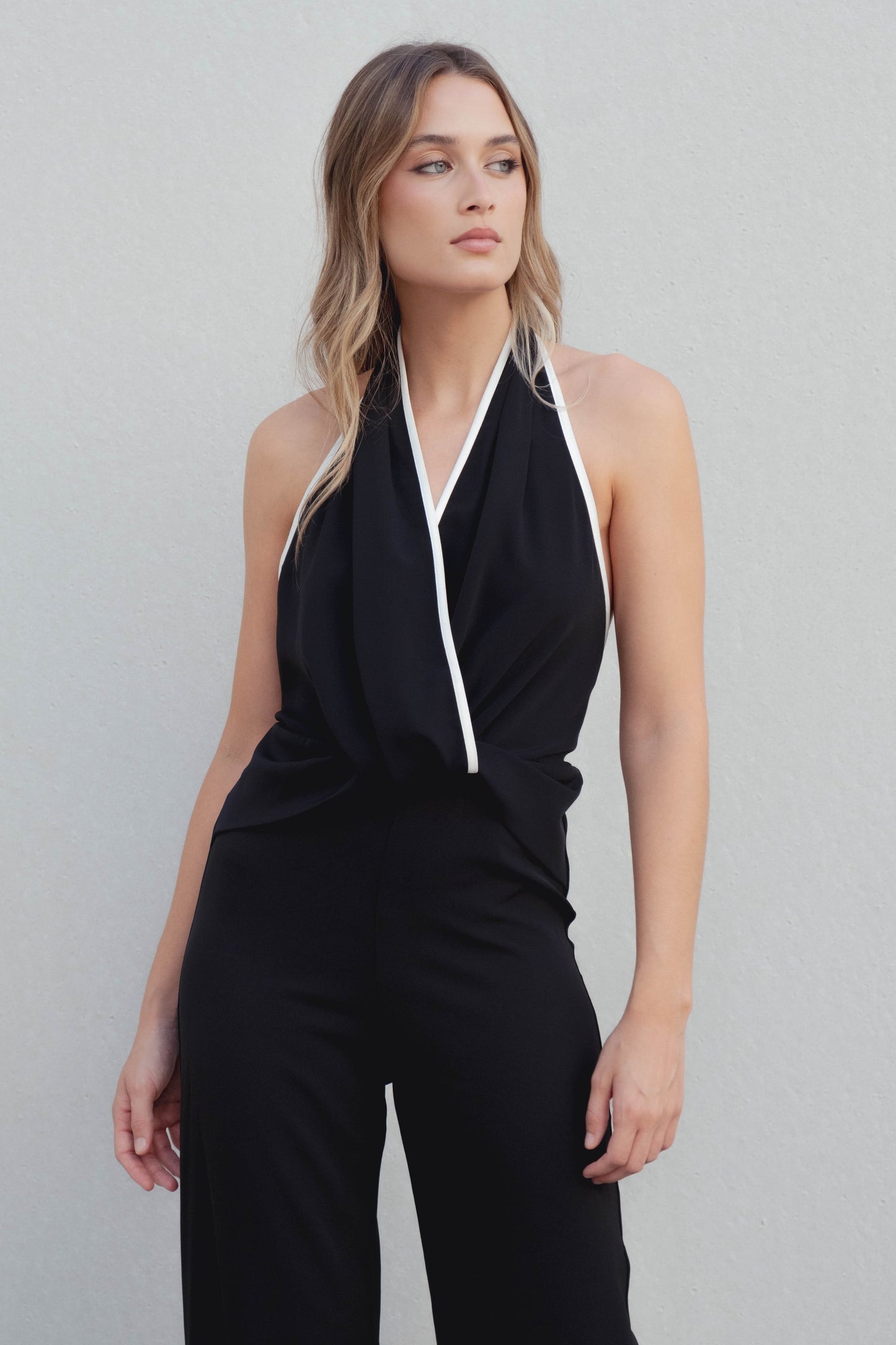 MONO HALTER CONTRASTE