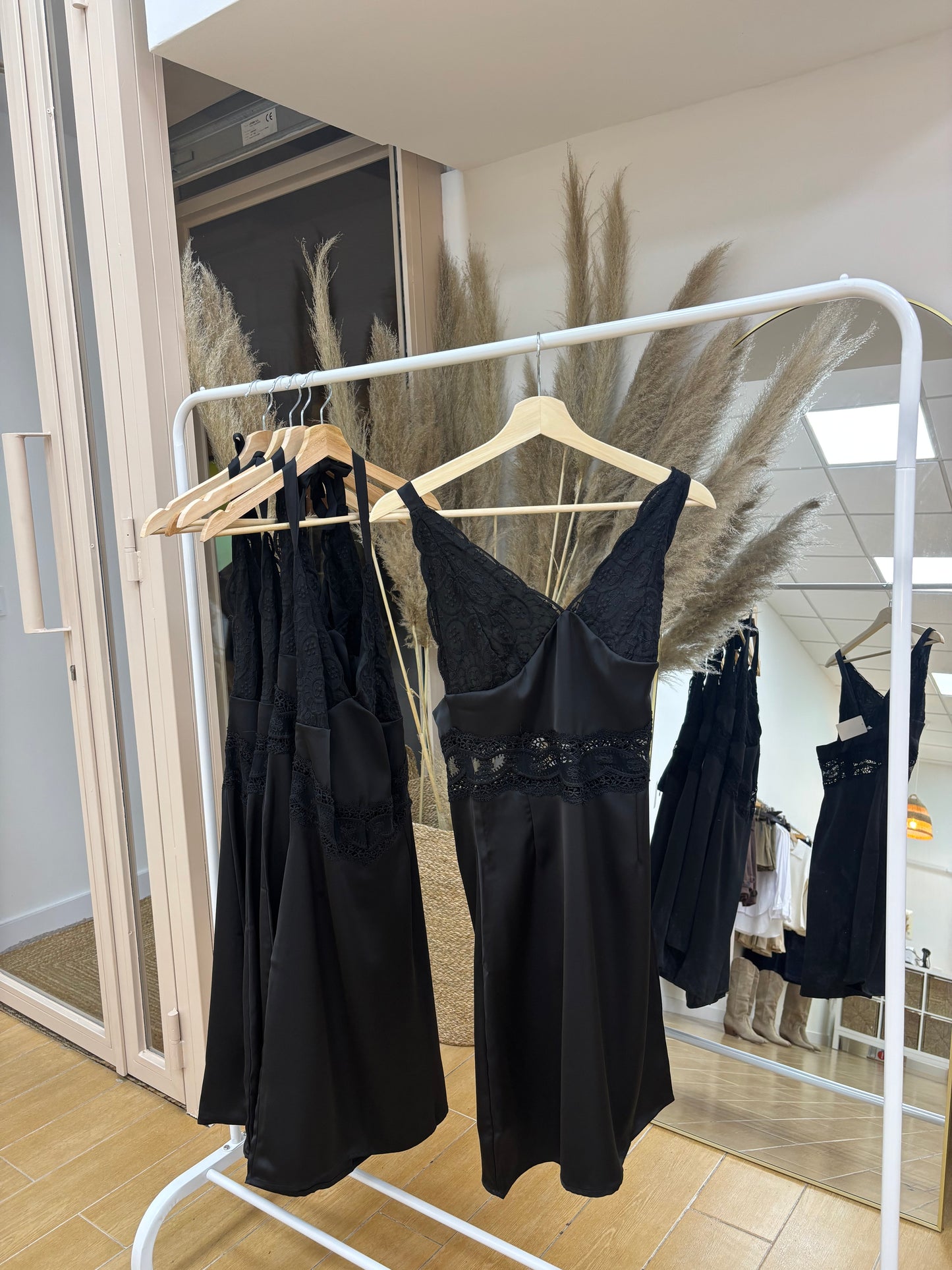 VESTIDO LENCERO CORTO
